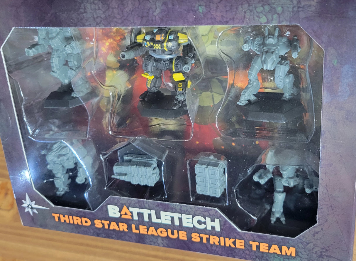 BattleTech: Third Star League Strike Team pilot cards and game components