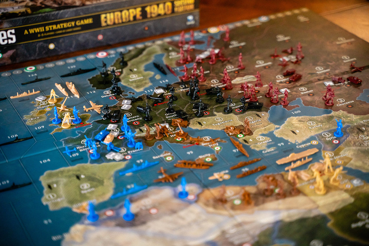 Axis & Allies: 1940 Europe miniature military units
