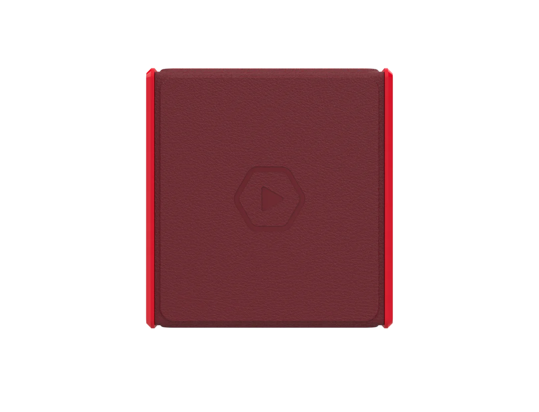 Heavy Play RFG Deckbox MAX 100DS: Barbarian Red top view design