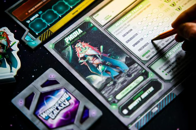 Wandering Galaxy game components and character cards