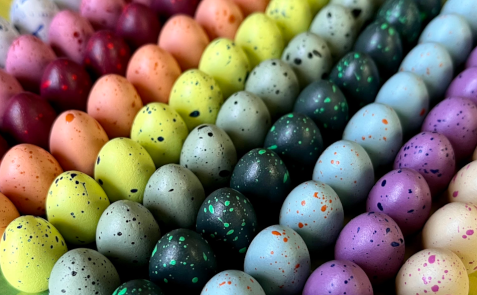 Wingspan: 100 Speckled Eggs for Wingspan