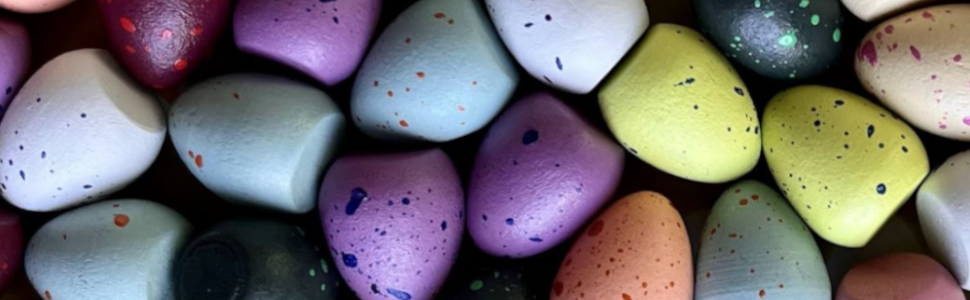 Wingspan: 100 Speckled Eggs for Wingspan