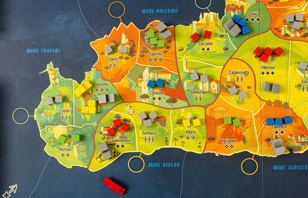 La Famiglia: The Great Mafia War strategic gameplay view