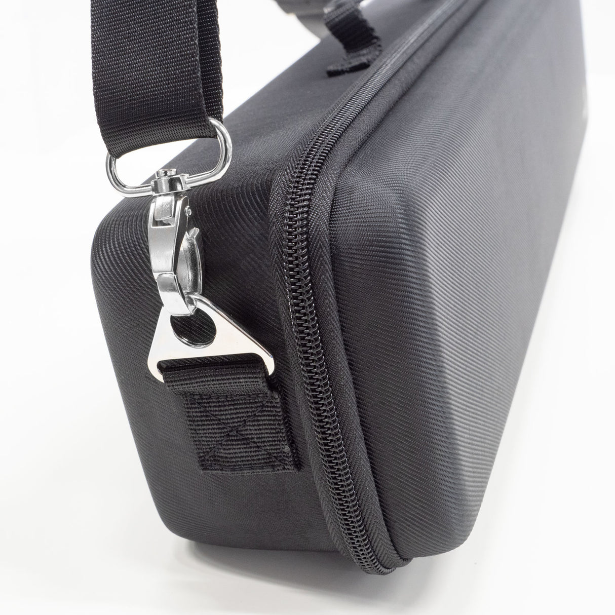 Gamegenic: Game Shell XL 650plus Black side profile