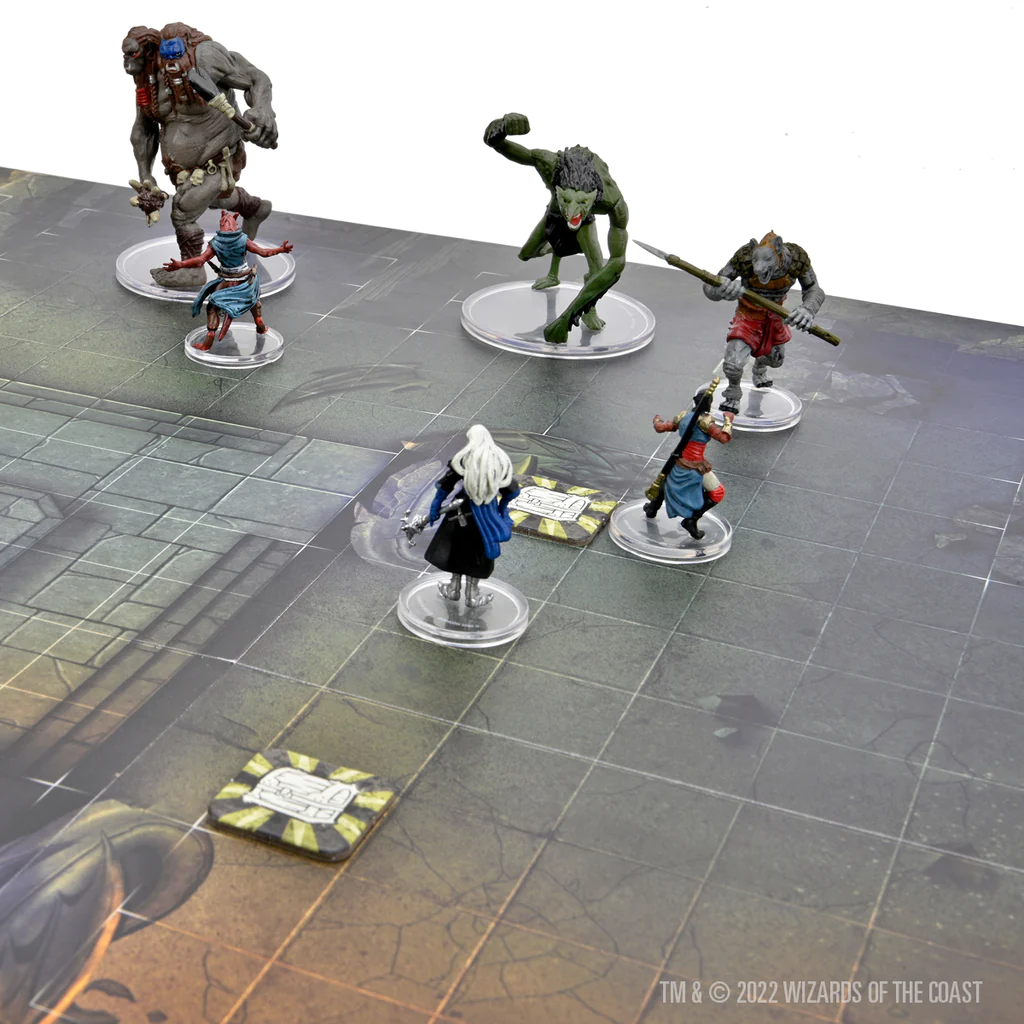 Dungeons Dragons Onslaught Core Set with painted hero miniatures