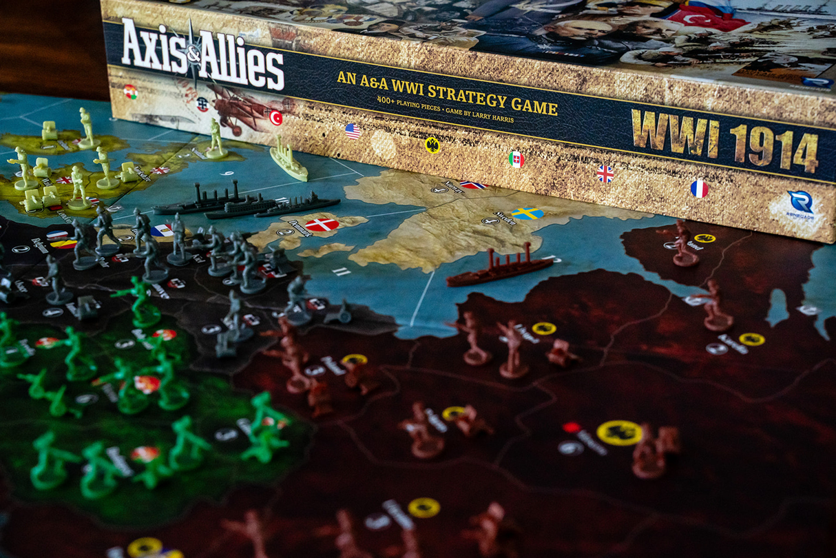 Axis & Allies: 1914 military unit miniatures