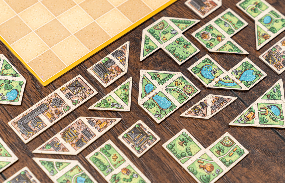 Tangram City board game gameplay example