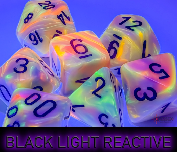 Chessex - Mega-Hedral Festive Circus/Black 7-Die Set black light reactive
